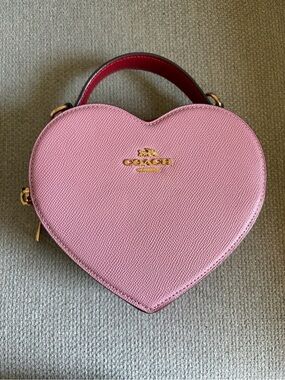 Coach heart crossbody pink